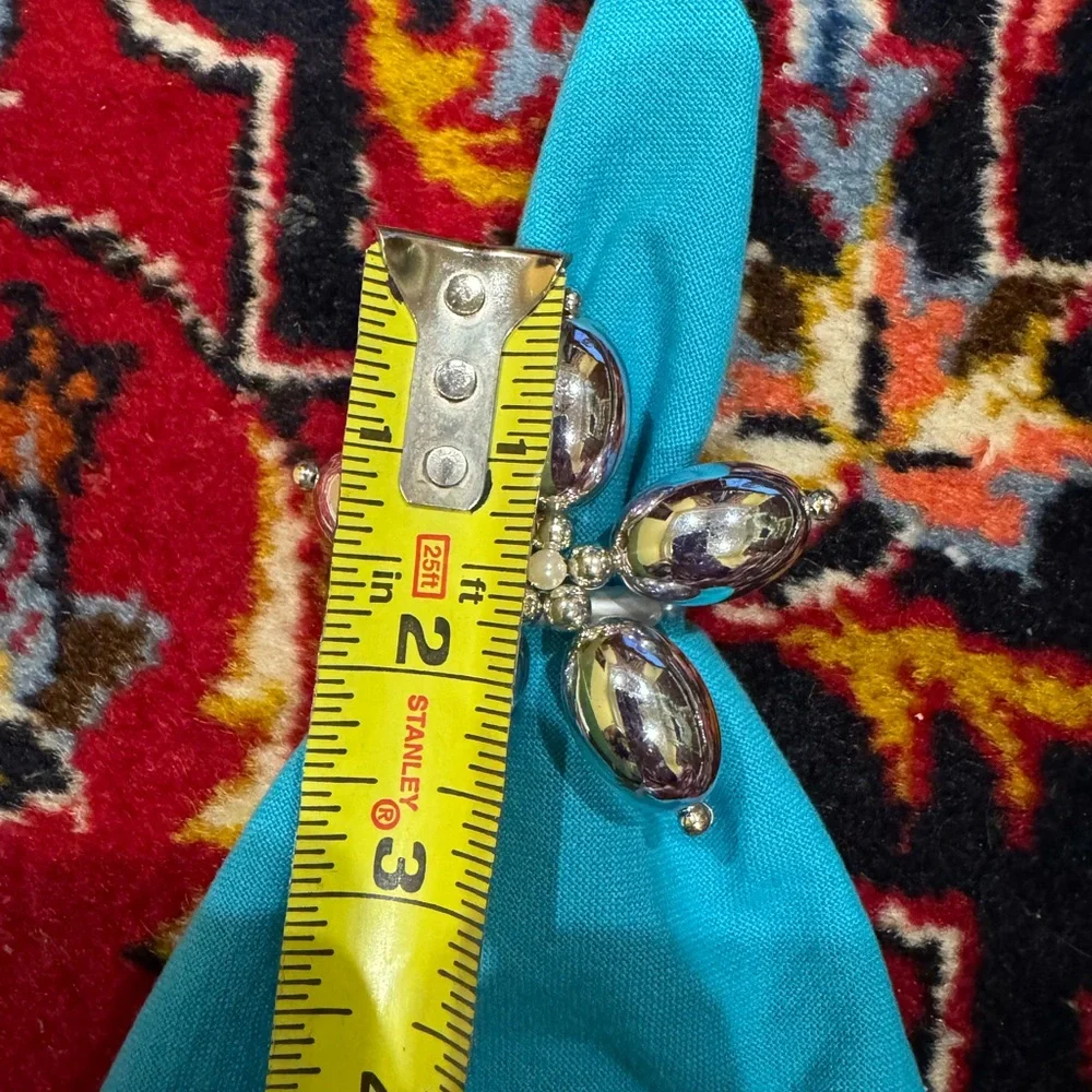 Set of New handmade beaded flower style napkin rings napkin holders
